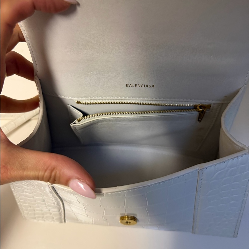 Balenciaga White Croc-Effect Leather Satchel - Picture 5 of 6